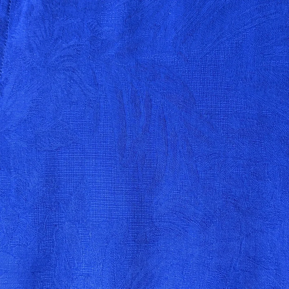 Tommy Bahama Mens 100% Silk Hawaiian Camp Shirt Vibrant Blue Short Sleeve MEDIUM - Picture 5 of 7